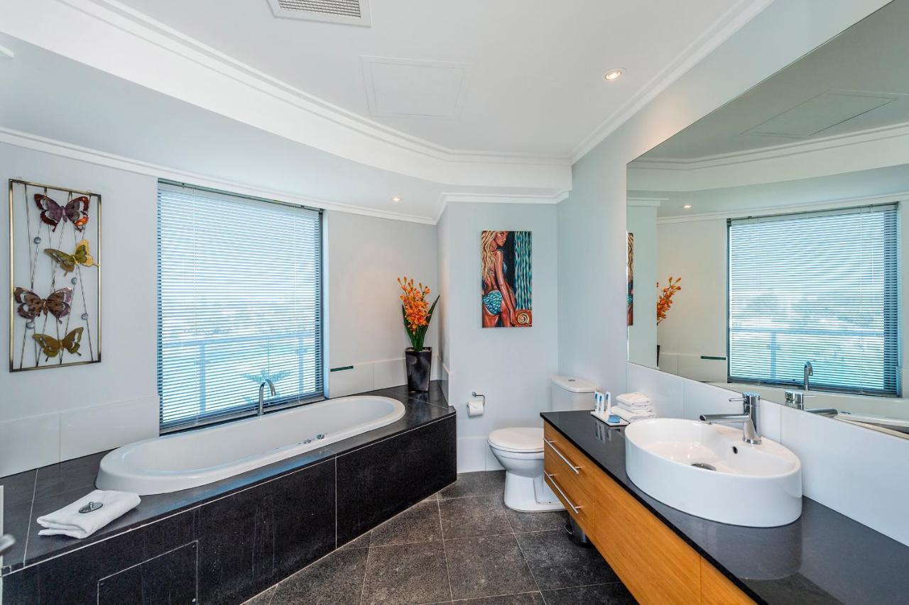 A 406 Fantastic Ocean Beach And Marina View Apt - Mandurah Exterior photo